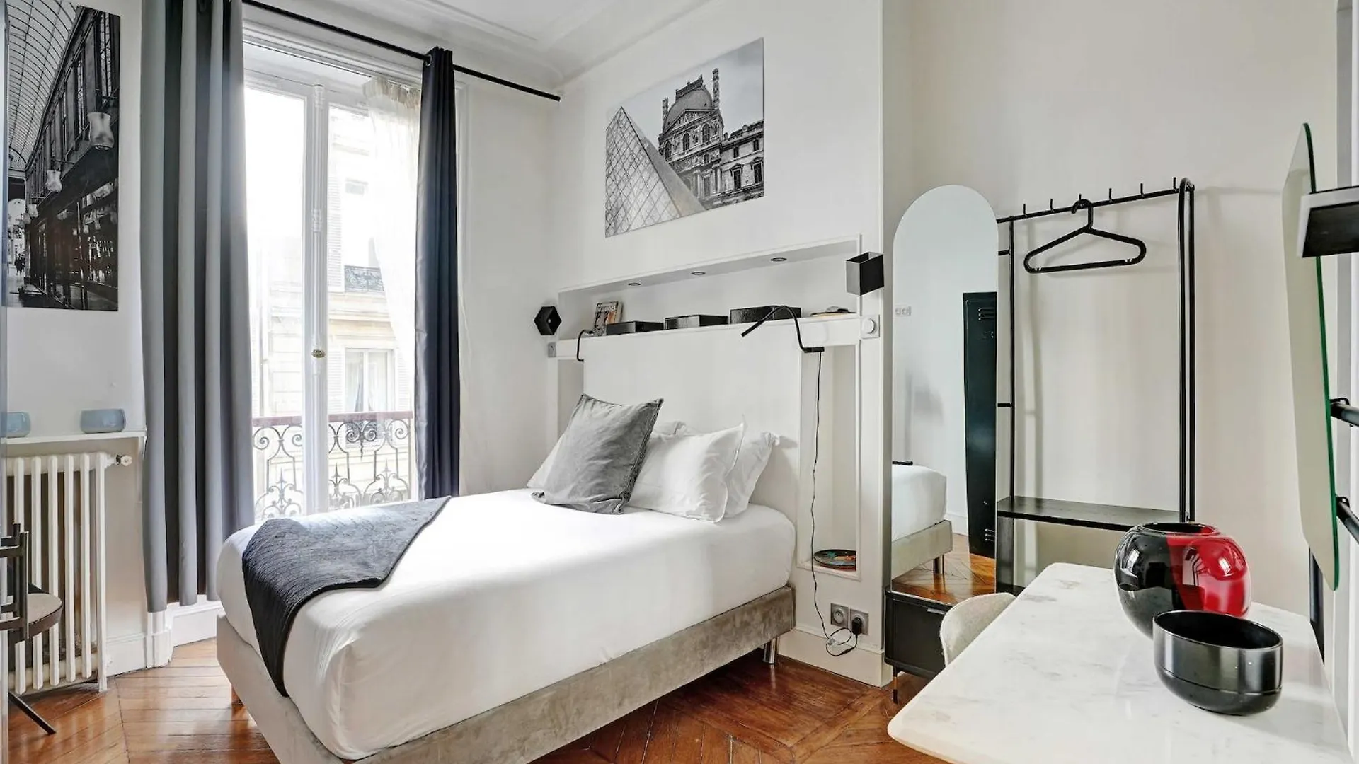 Charming Apartment - 4Br -10P- Madeleine Paris France