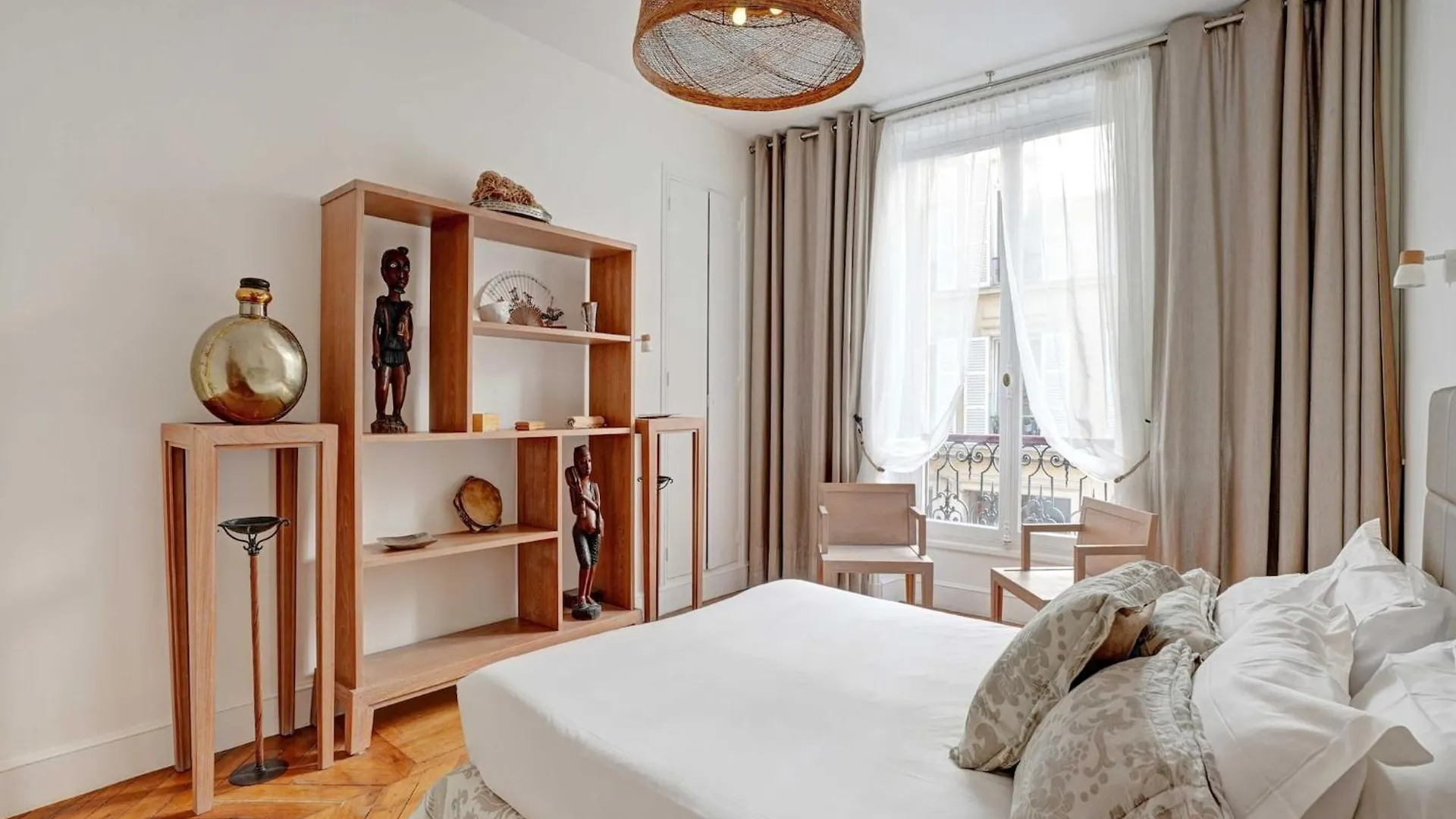 Charming Apartment - 4Br -10P- Madeleine Paryż 0*,  Francja