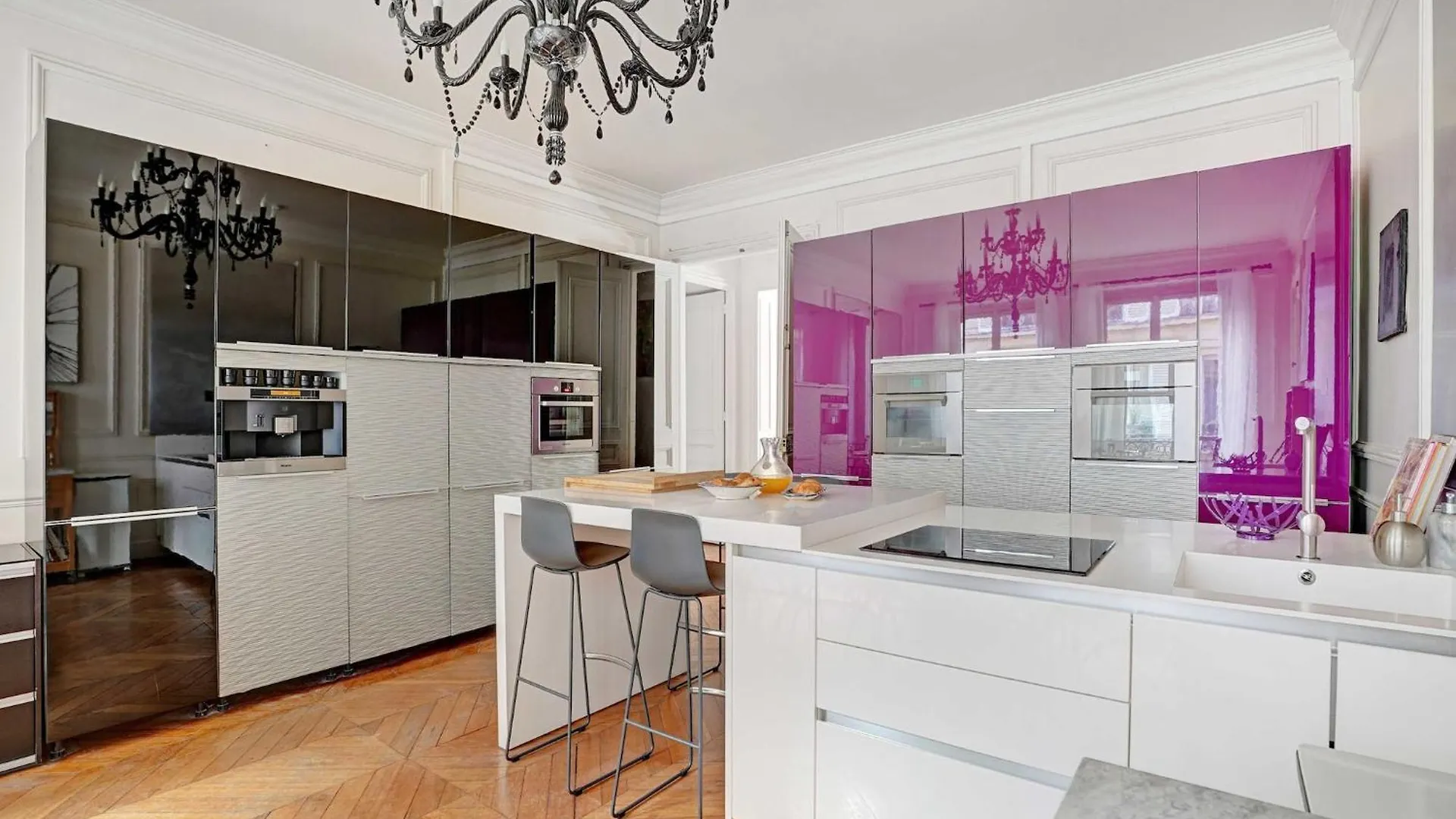 Charming Apartment - 4Br -10P- Madeleine Paryż